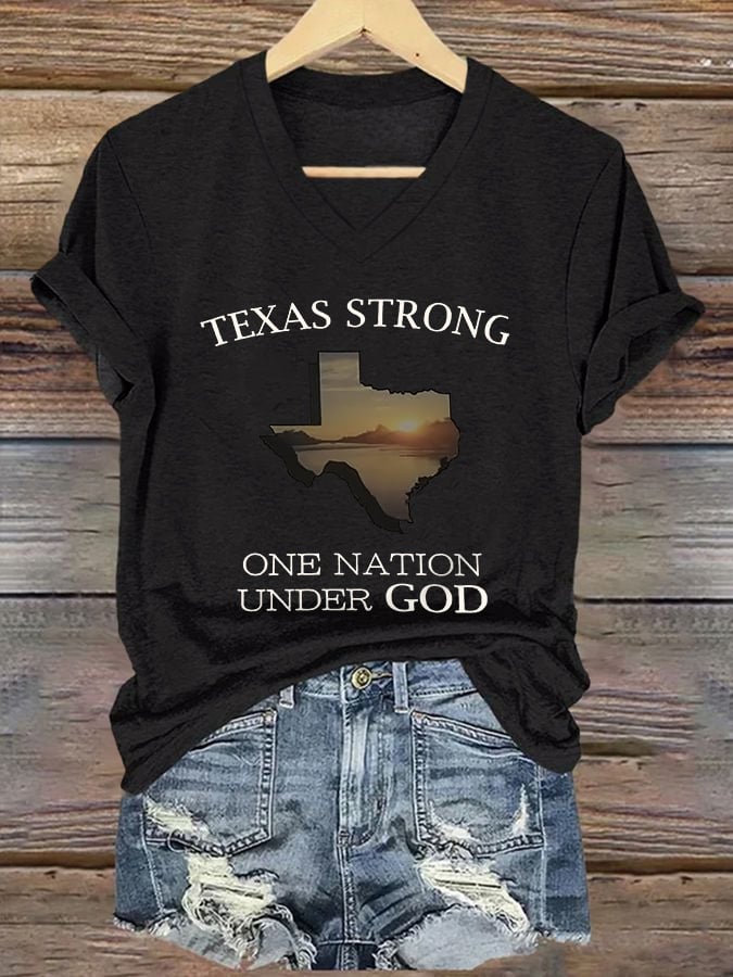 ππJoin us in praying for Texas.πV-Neck Retro Texas Strong One Nation Under God Print T-Shirt