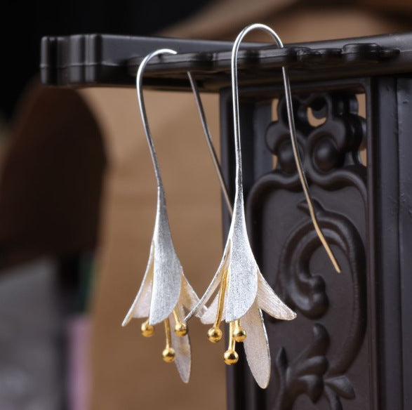 Lilly Flower Silver Earrings