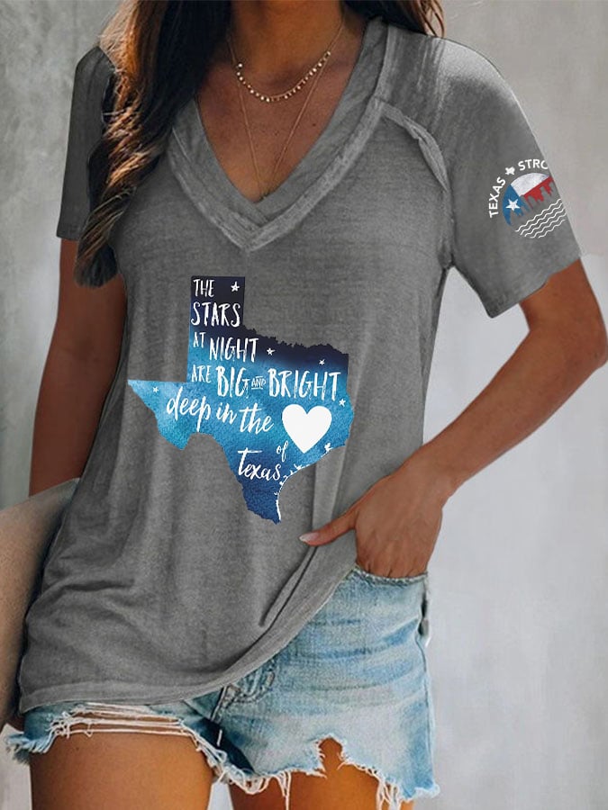 ππJoin us in praying for Texas.πV-Neck Retro Texas Strong The Stars At Night Are Big And Bright Deep In The Heart Of Texas Print T-Shirt