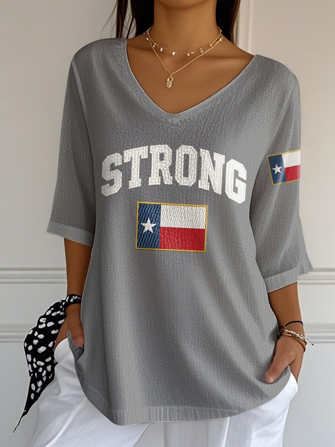 ππJoin us in praying for Texas.πV-Neck Retro Texas Strong Print T-Shirt