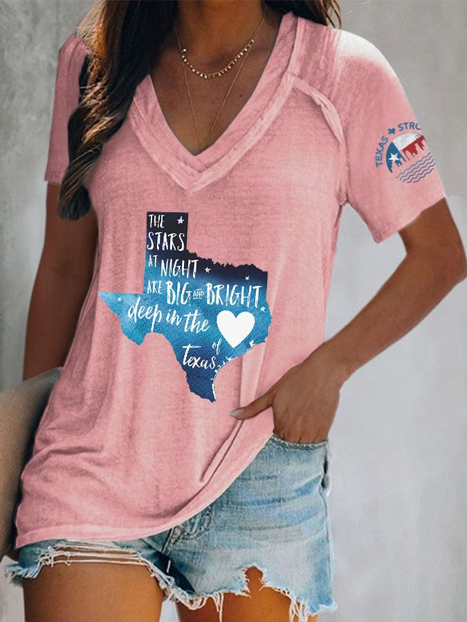 ππJoin us in praying for Texas.πV-Neck Retro Texas Strong The Stars At Night Are Big And Bright Deep In The Heart Of Texas Print T-Shirt