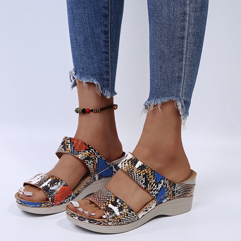 👍Last Day Promotion 70% OFF –2025 🌹New Leopard Print Leather Wedge Soft Sole Sandals