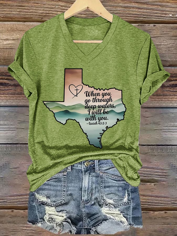 🙏💔Join us in praying for Texas.🙏V-Neck Retro Texas Strong When You Go Through Deep Waters, I Will Be With You. Isaiah 43:2 Print T-Shirt