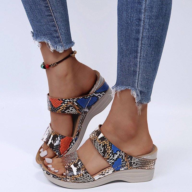 👍Last Day Promotion 70% OFF –2025 🌹New Leopard Print Leather Wedge Soft Sole Sandals
