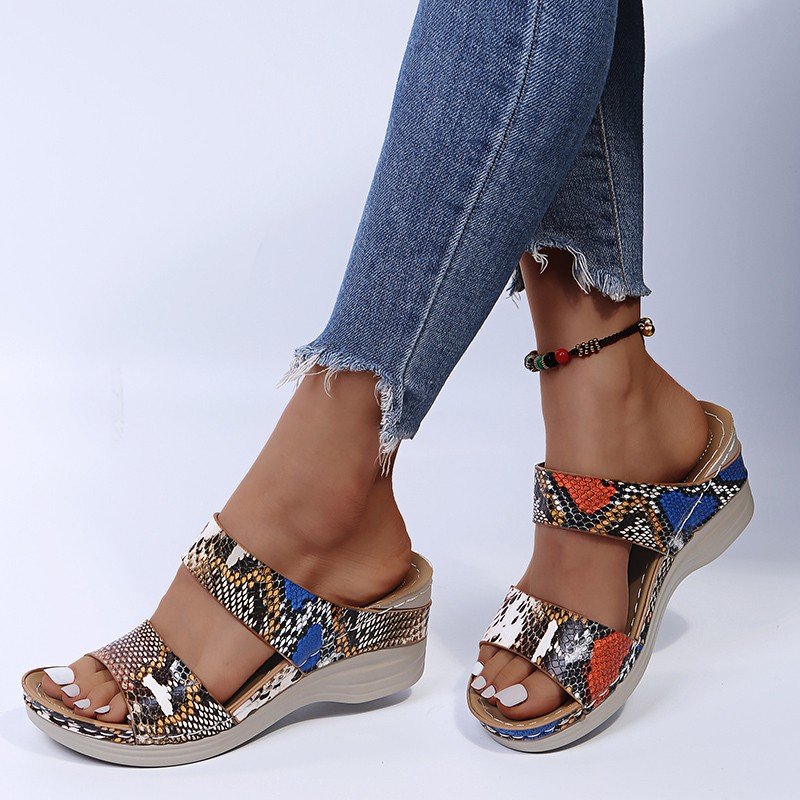 👍Last Day Promotion 70% OFF –2025 🌹New Leopard Print Leather Wedge Soft Sole Sandals