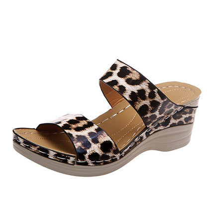 👍Last Day Promotion 70% OFF –2025 🌹New Leopard Print Leather Wedge Soft Sole Sandals