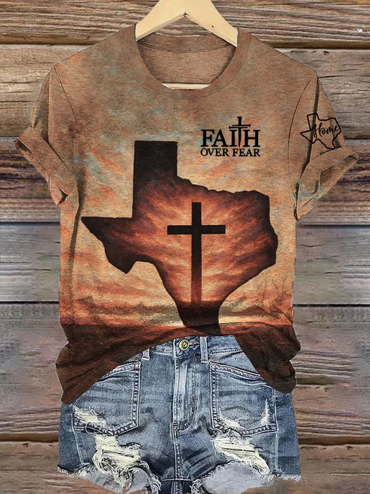 🙏💔Join us in praying for Texas.🙏Women's Faith Over Fear Print T-shirt
